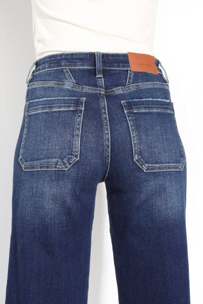 WIDE LEG POCKET JEANS
