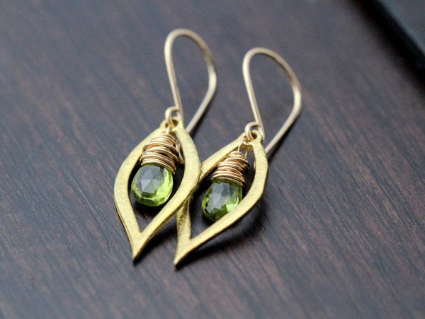 Dew Earrings - Peridot