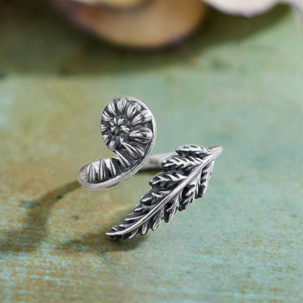 Bronze Adj Fern Ring