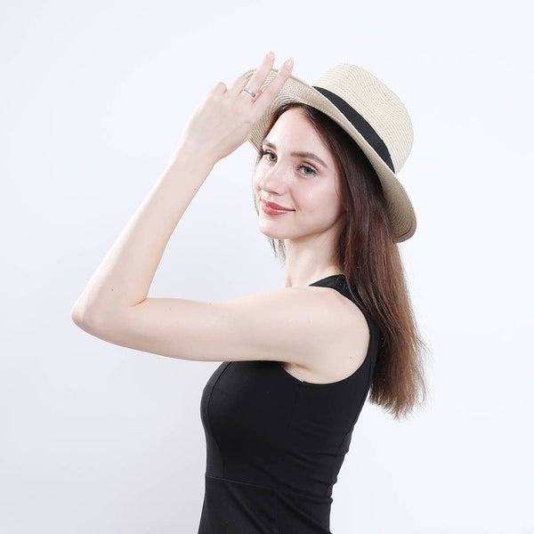 Straw hat w/ black band