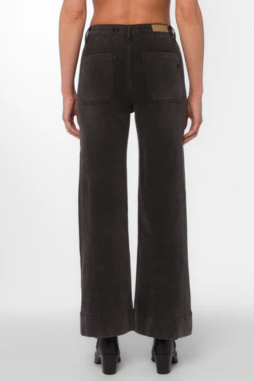 Gia Pant