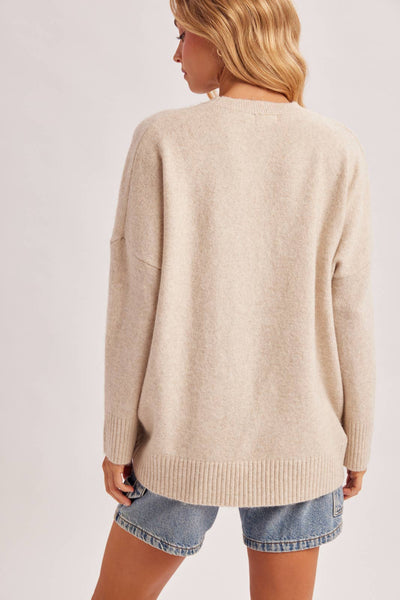 OVERSIZED KNIT SWEATER