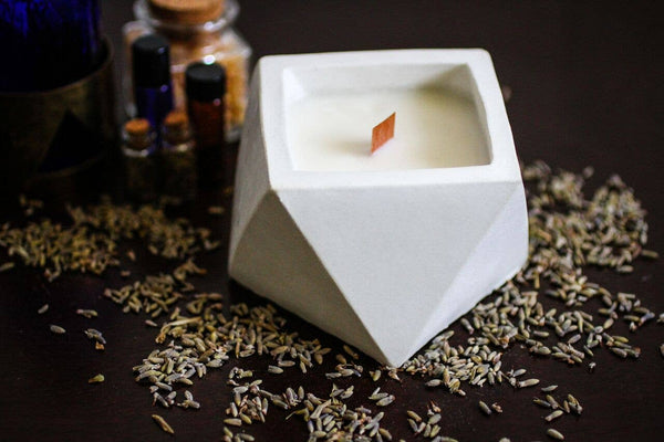 Triangle White Tea and Ginger Cement Candle